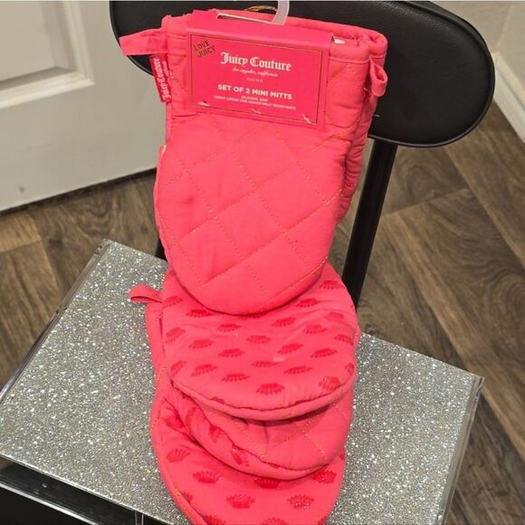 Juicy Couture Crown Logo Set of 2 Mini Mitts - Picture 8 of 11